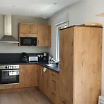 Dom wakacyjny Charmantes Holzhaus In Einer Gruenen Umgebung By Interhome