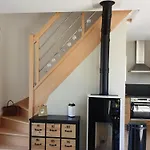 Charmantes Holzhaus In Einer Gruenen Umgebung By Interhome *