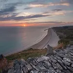 Charmantes Holzhaus In Einer Gruenen Umgebung By Interhome Dom wakacyjny *