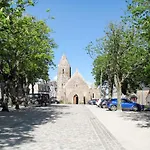 Charmantes Holzhaus In Einer Gruenen Umgebung By Interhome Dom wakacyjny Portbail