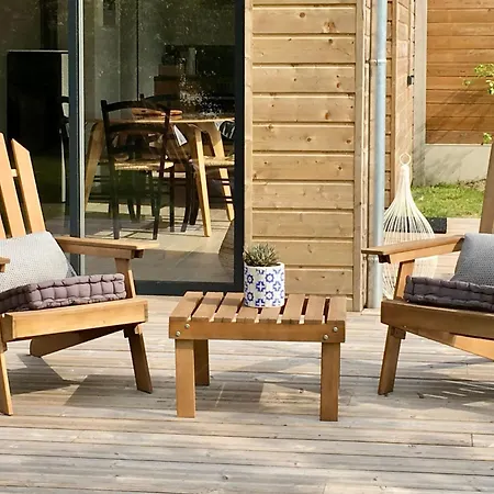 Charmantes Holzhaus In Einer Gruenen Umgebung By Interhome 度假居 *