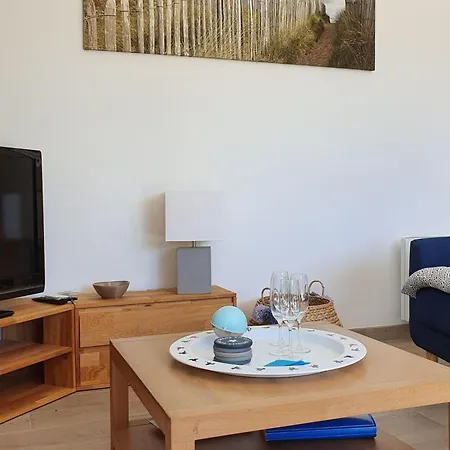 Charmantes Holzhaus In Einer Gruenen Umgebung By Interhome Dom wakacyjny *
