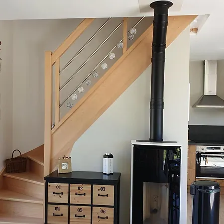 Charmantes Holzhaus In Einer Gruenen Umgebung By Interhome *