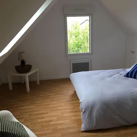 Charmantes Holzhaus In Einer Gruenen Umgebung By Interhome Dom wakacyjny Portbail