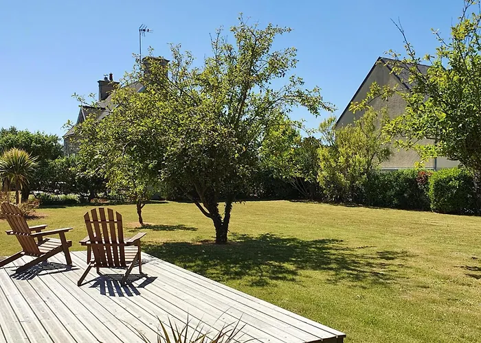 Charmantes Holzhaus In Einer Gruenen Umgebung By Interhome * 波尔巴伊