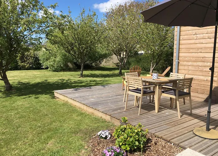 Charmantes Holzhaus In Einer Gruenen Umgebung By Interhome