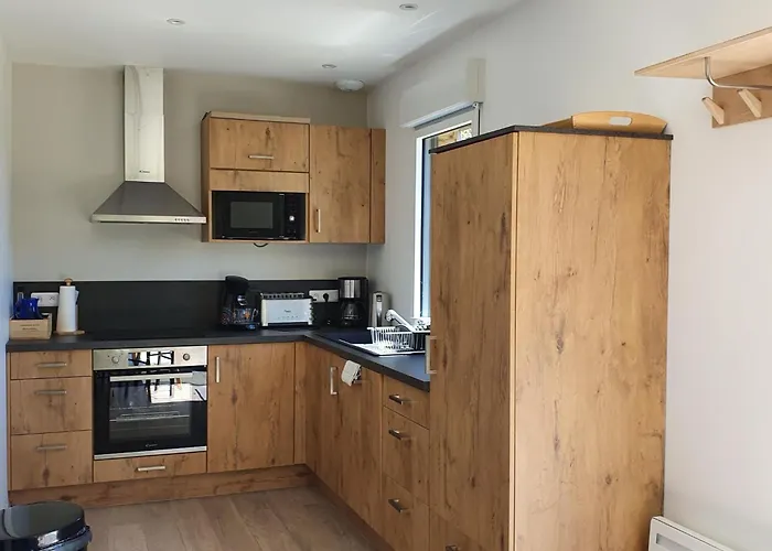 度假居 Charmantes Holzhaus In Einer Gruenen Umgebung By Interhome